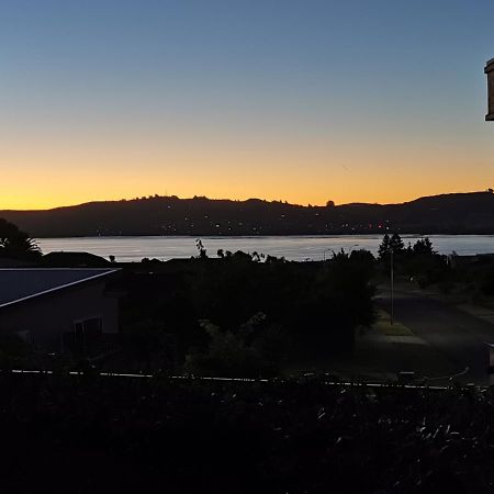 Lake Taupo Holiday Home エクステリア 写真