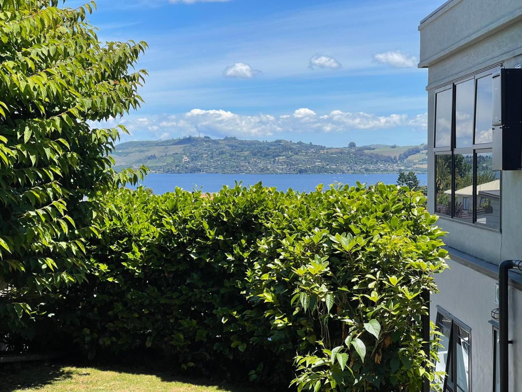Lake Taupo Holiday Home エクステリア 写真
