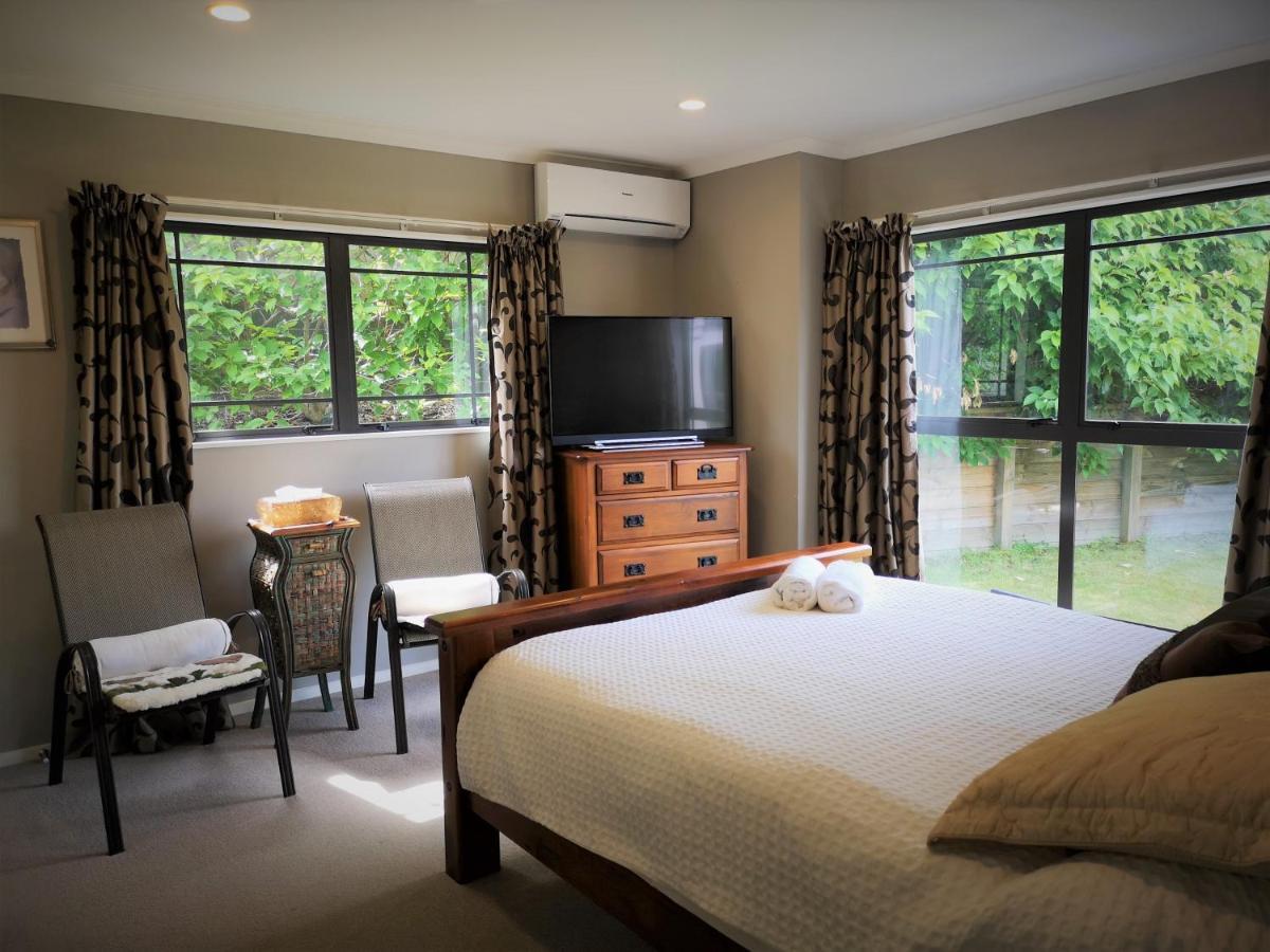 Lake Taupo Holiday Home エクステリア 写真